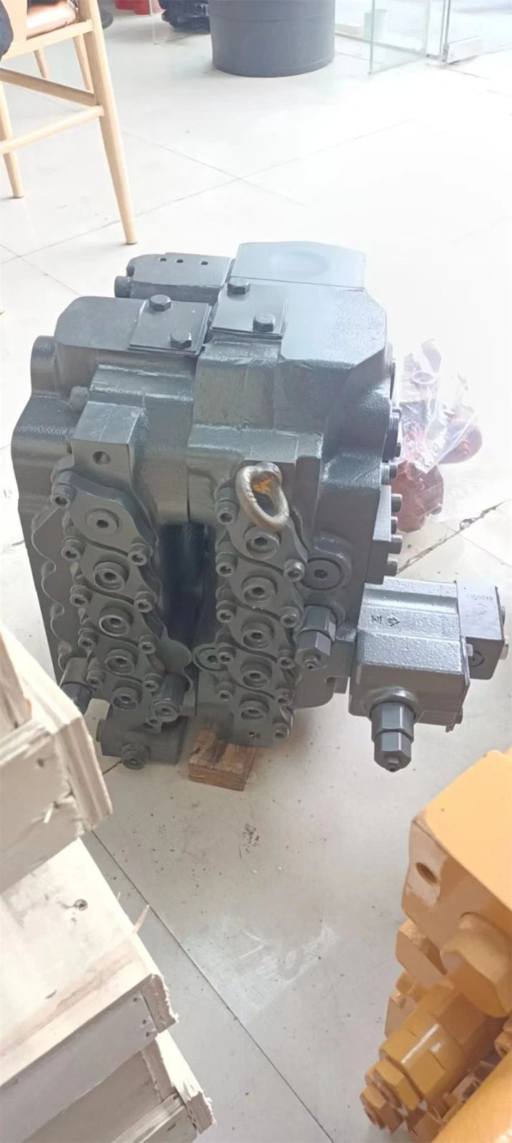 Construction Machinery Parts Doosan Solar180W-5 Valve Assy Control 410105-00065 DX28 Main Control Valve For Use On Doosan DX210W